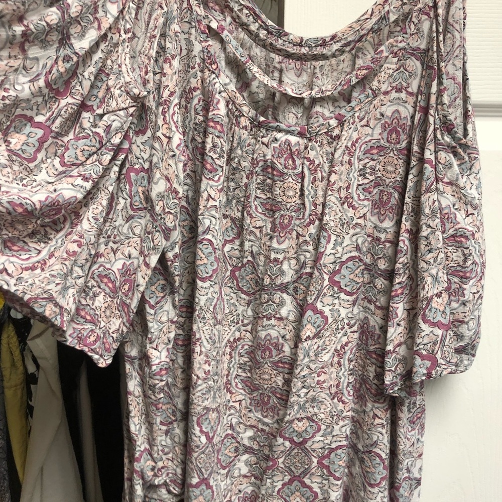 Cold shoulder top